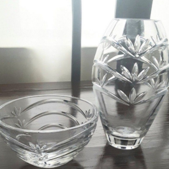 Kathy Ireland Crystal Set Glass Vase & Candy Bowl - Picture 10 of 10